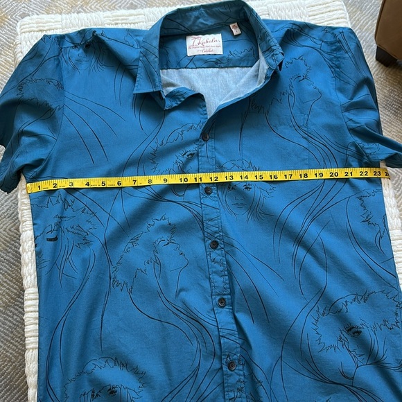 Hawaiian Island Kahala Men's Goddess II Print Shirt by Kamea Hadar, Blue - Picture 4 of 6